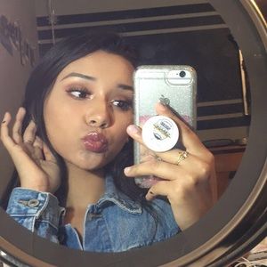 Meet your Posher, Jasmine